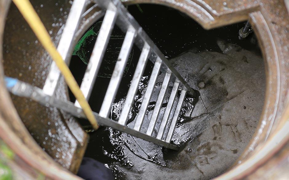 déboucher canalisation wc La Verrière